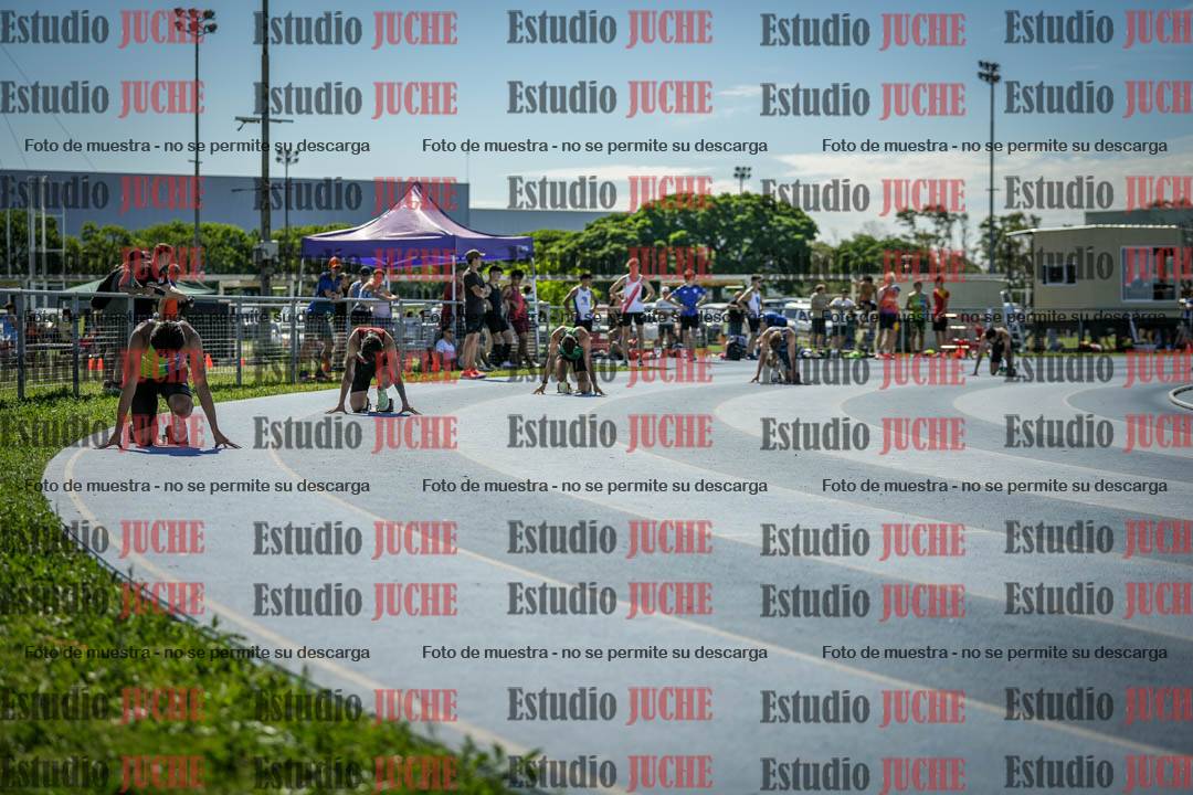 Fotos de los 400 m llanos de varones