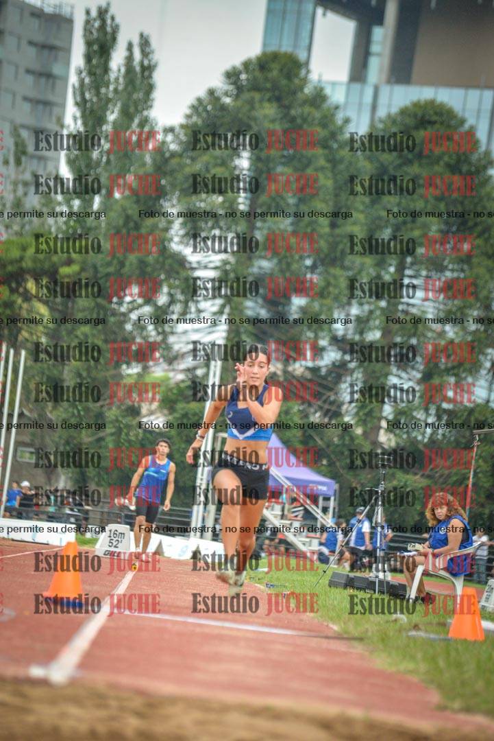 Fotos del salto triple - tabla de 8 y 10