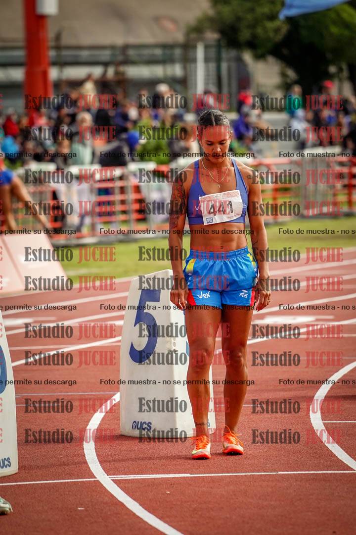 Fotos de los 800 m llanos de mujeres - hepta 7