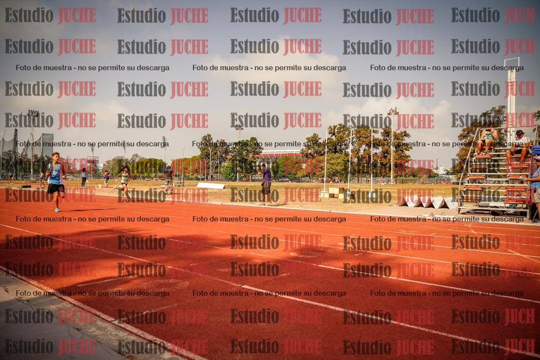 Fotos de los 400 m llanos de varones
