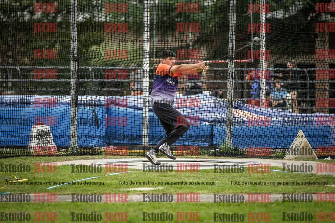 Fotos del lanzamiento de martillo de varones