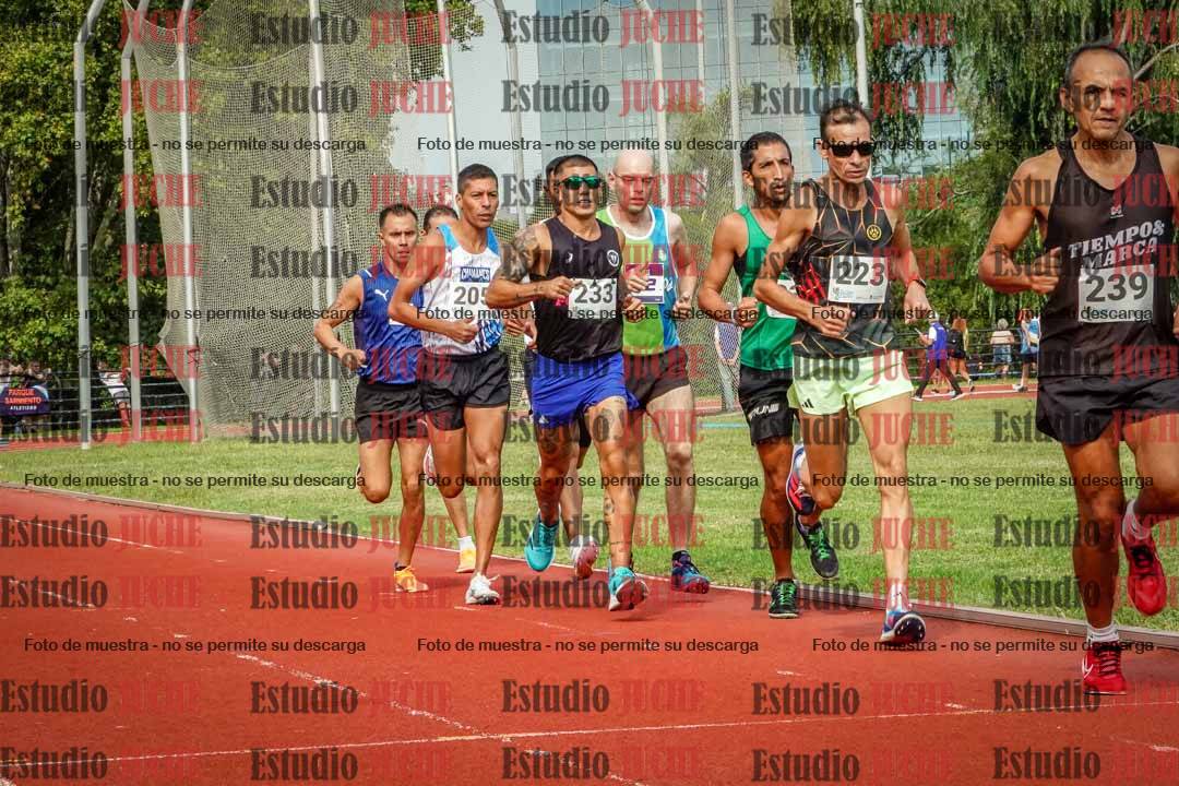 Fotos de los 3000 m llanos de varones