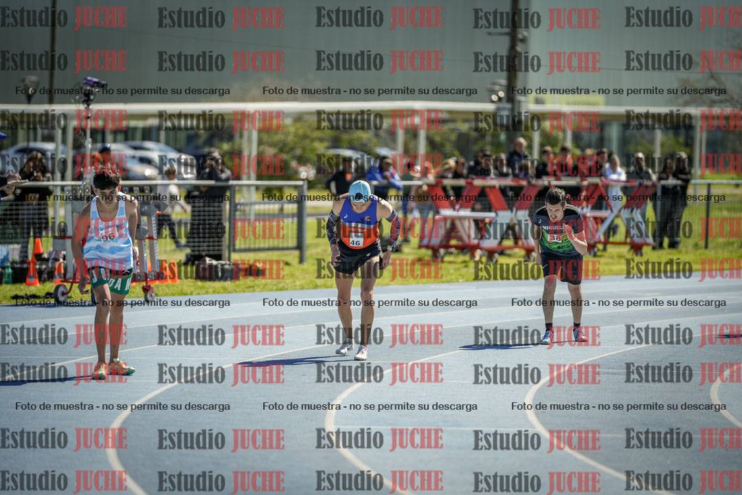 Fotos de los 800 m llanos de varones