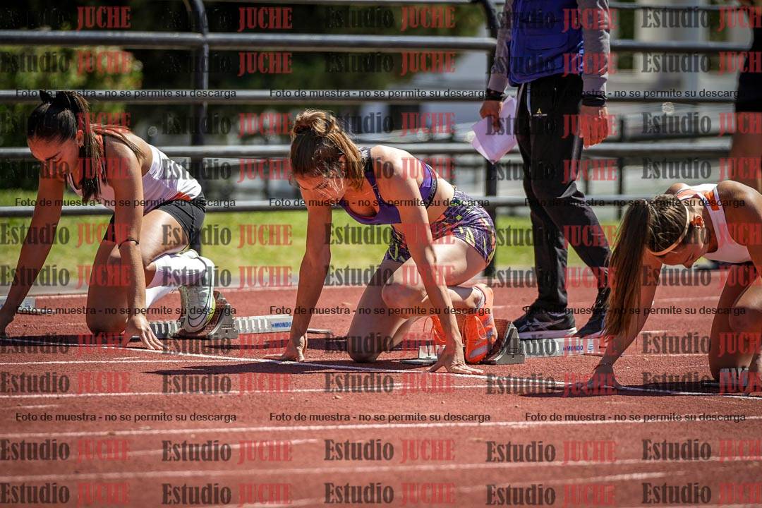 Fotos de los 100 m con vallas de mujeres