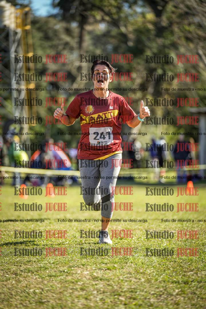Fotos de la llegada del cross de 6000 m