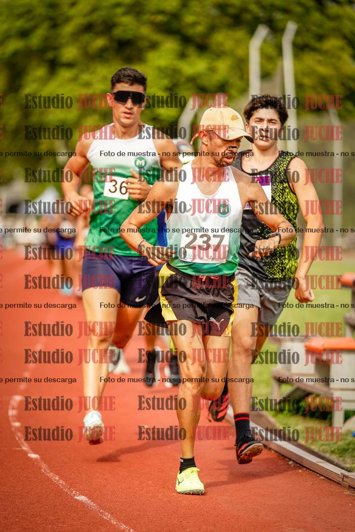 Fotos de los 3000 m llanos de varones