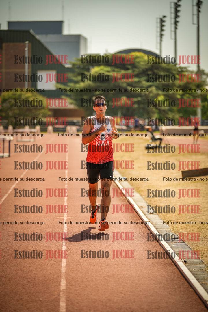 Fotos de los 3000 m llanos de varones