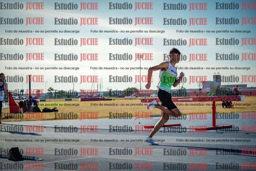 Fotos de los 400 m llanos de varones