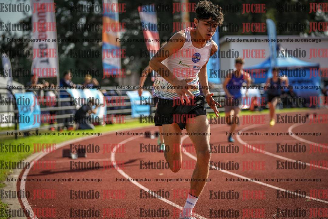 Fotos de los 400 m llanos de varones