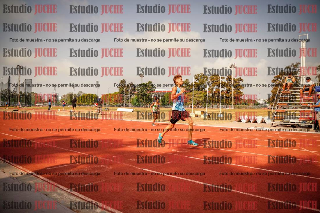 Fotos de los 400 m llanos de varones