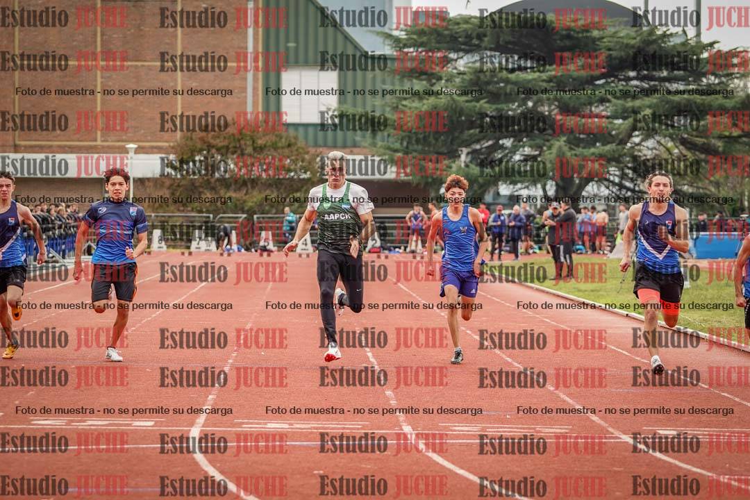 Fotos de los 100 m llanos de varones