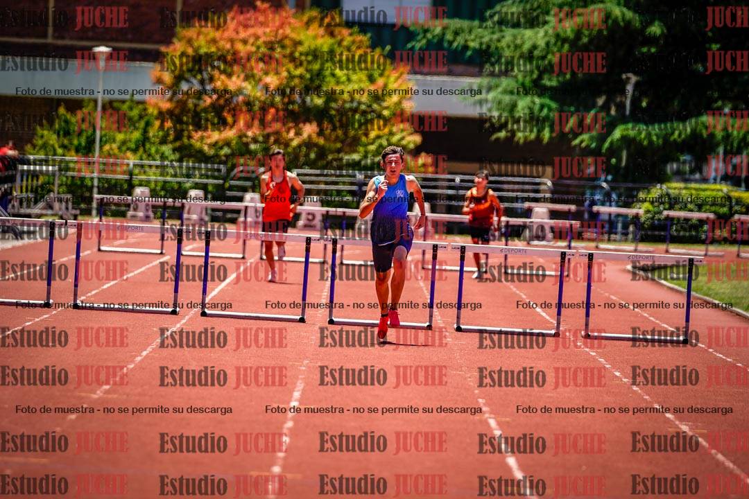 Fotos de los 400 m con vallas de varones
