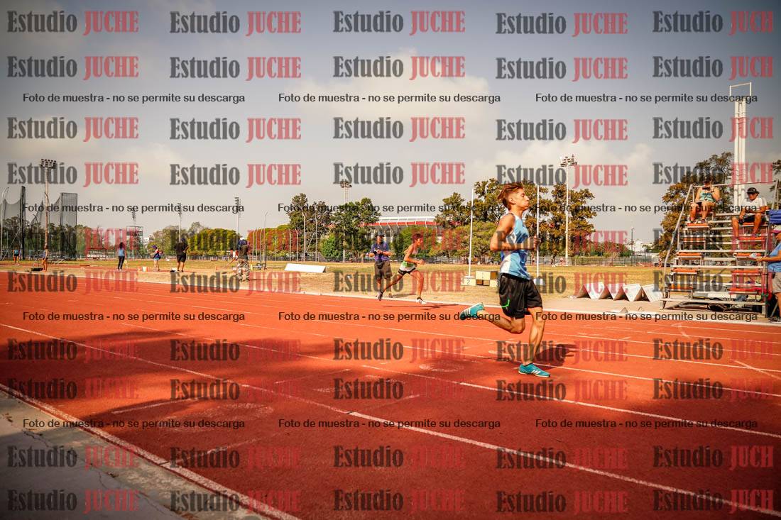 Fotos de los 400 m llanos de varones