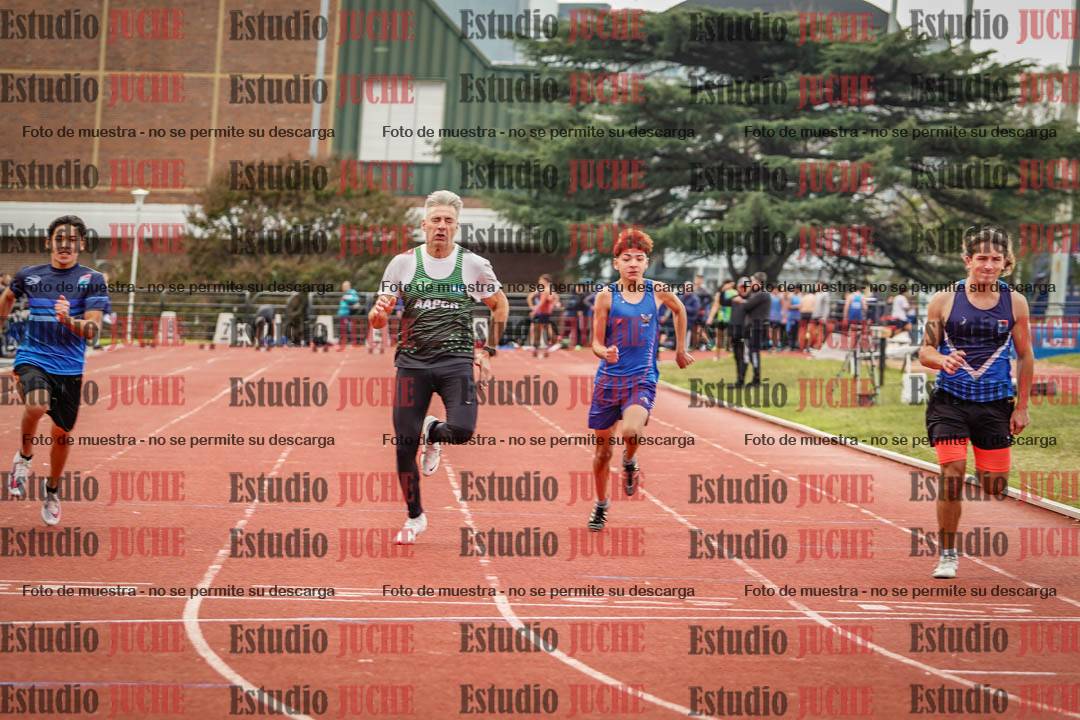Fotos de los 100 m llanos de varones