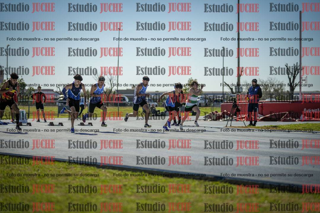 Fotos de los 100 m llanos de varones