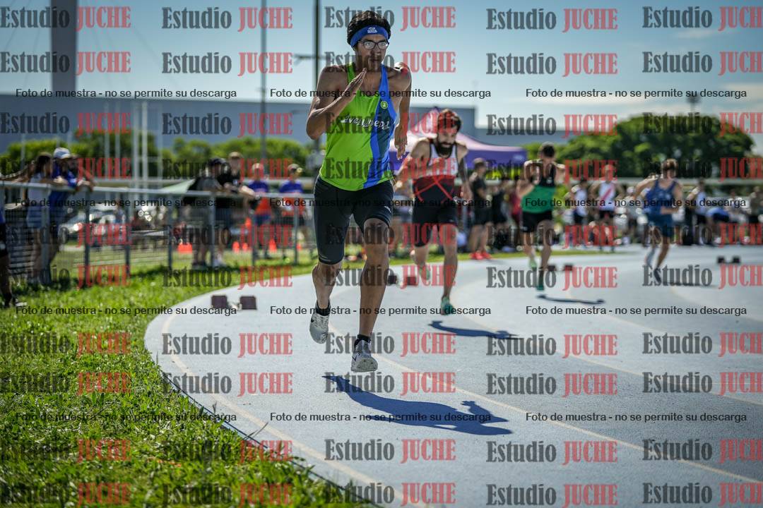 Fotos de los 400 m llanos de varones