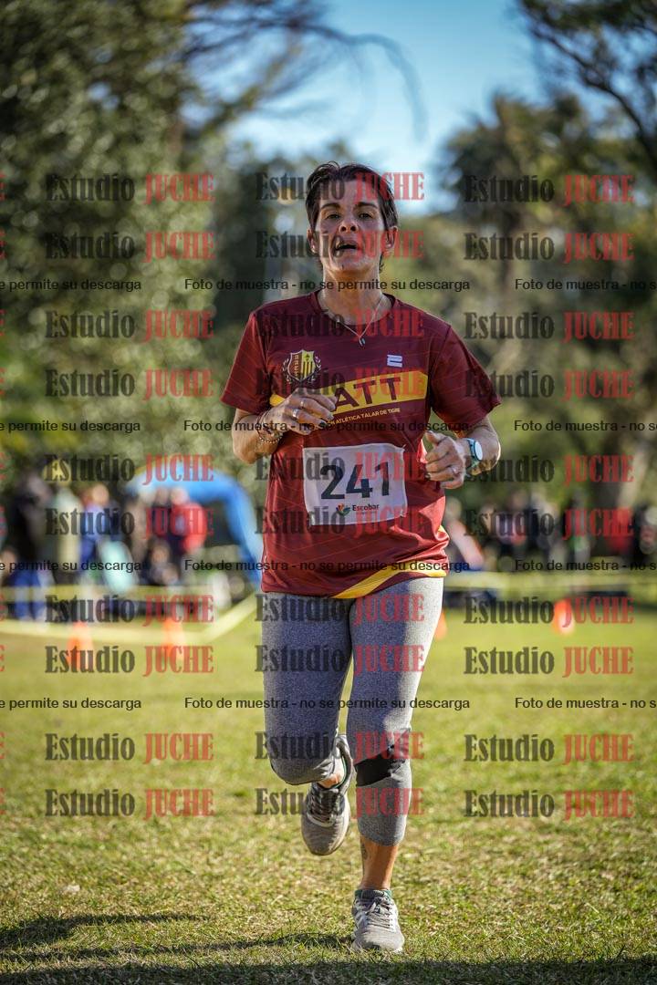 Fotos de la llegada del cross de 6000 m