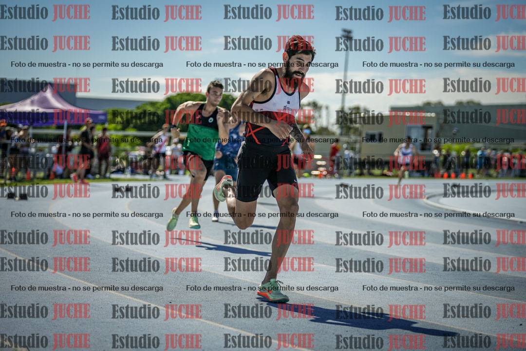 Fotos de los 400 m llanos de varones