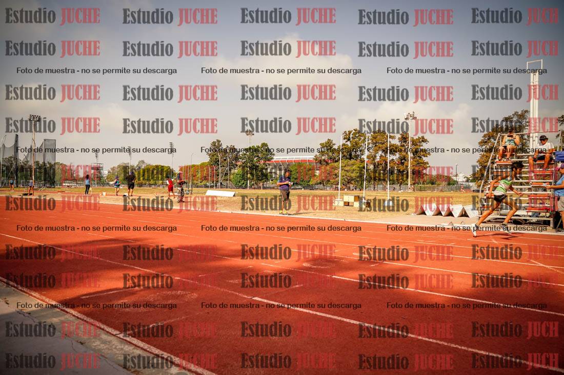 Fotos de los 400 m llanos de varones