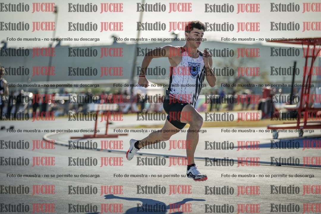Fotos de los 400 m llanos de varones