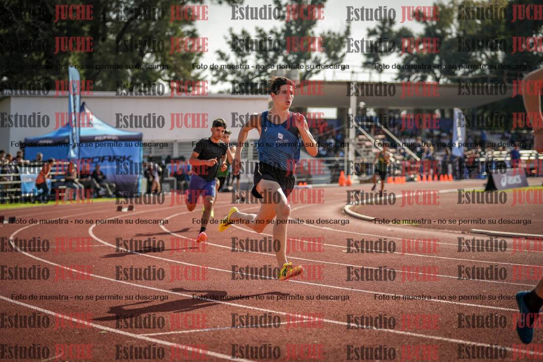 Fotos de los 400 m llanos de varones