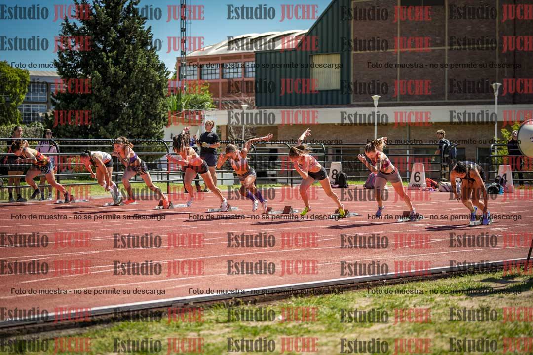 Fotos de los 100 m con vallas de mujeres