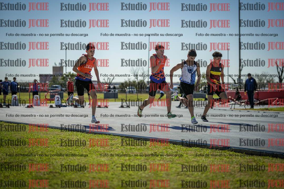 Fotos de los 100 m llanos de varones