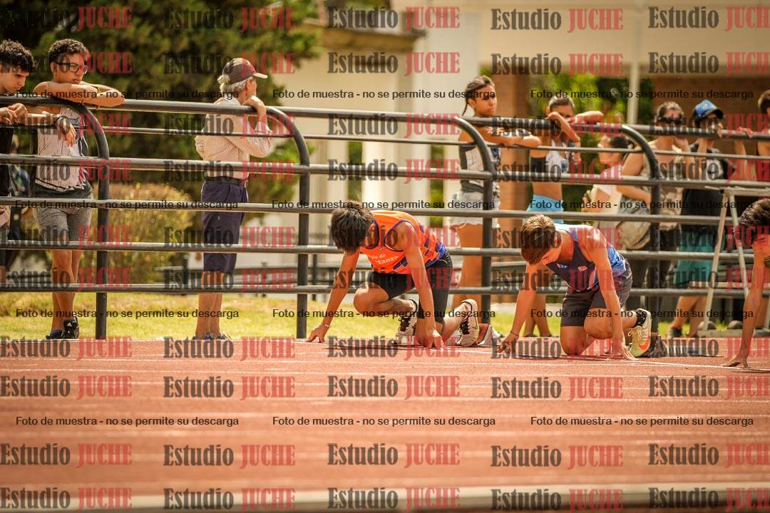 Fotos de los 100 m llanos de varones