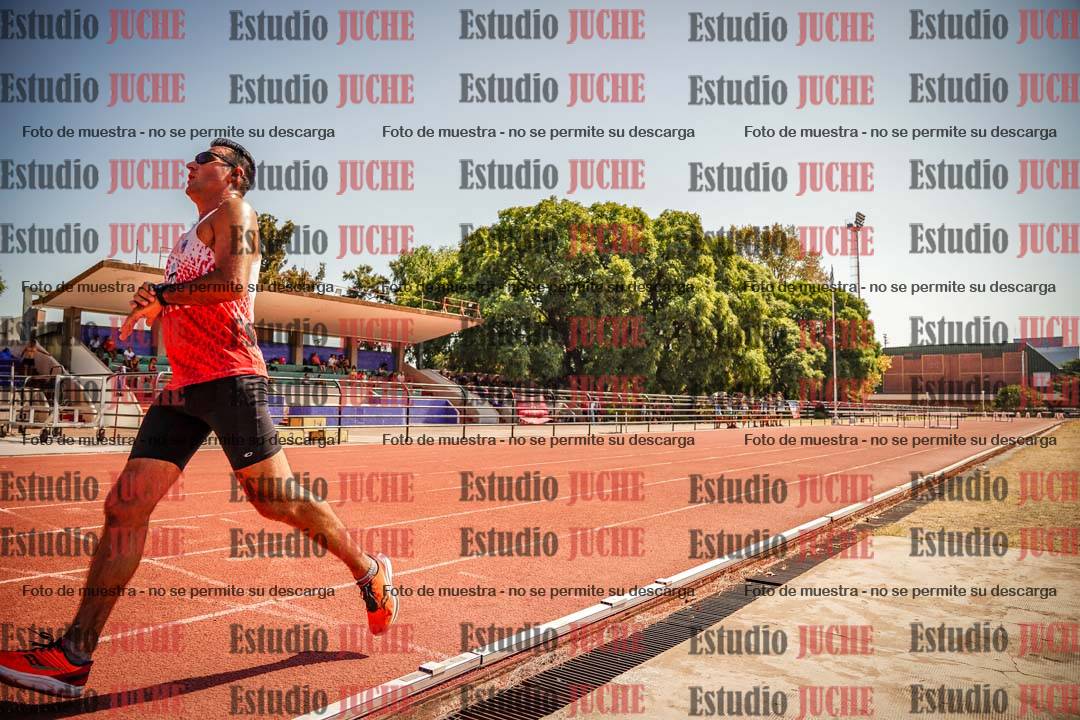 Fotos de los 3000 m llanos de varones