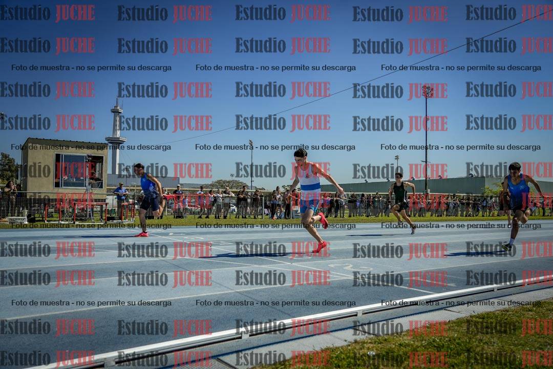 Fotos de los 100 m llanos de varones