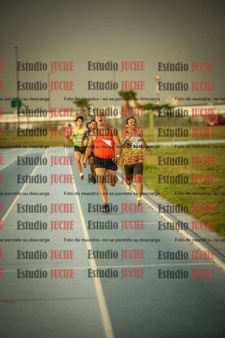 Fotos de los 1000 m llanos de varones