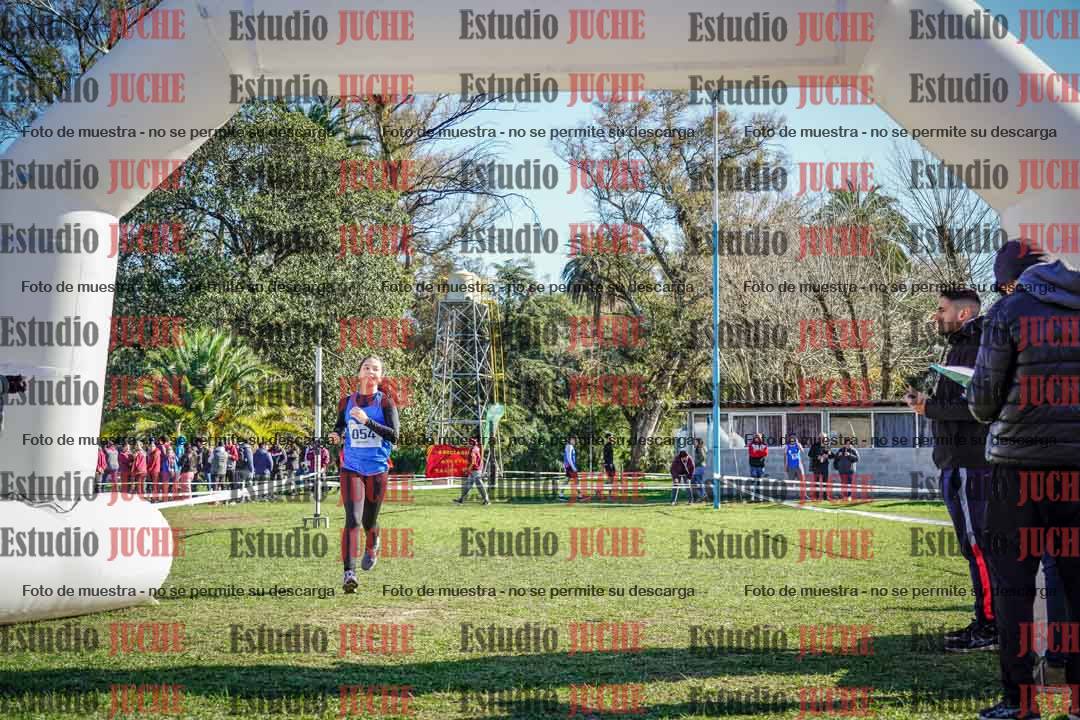 Fotos de la llegada del cross de 3000 m