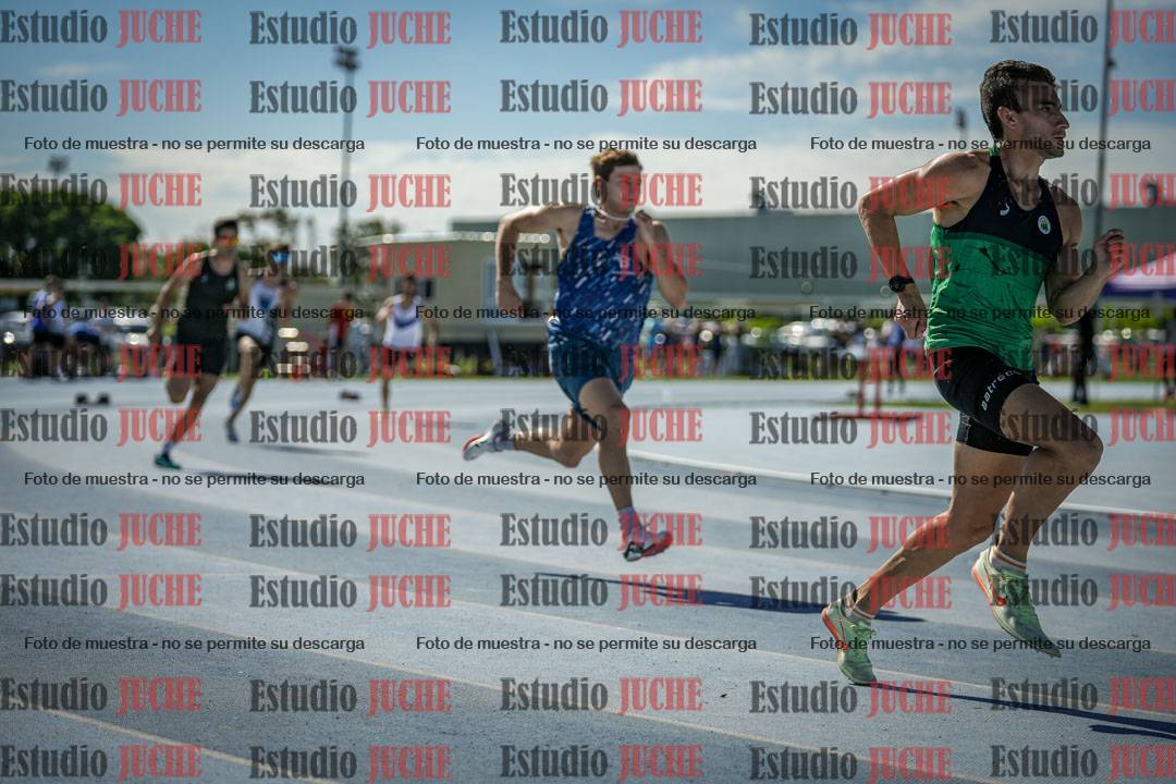 Fotos de los 400 m llanos de varones
