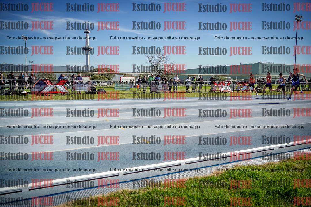 Fotos de los 100 m llanos de varones