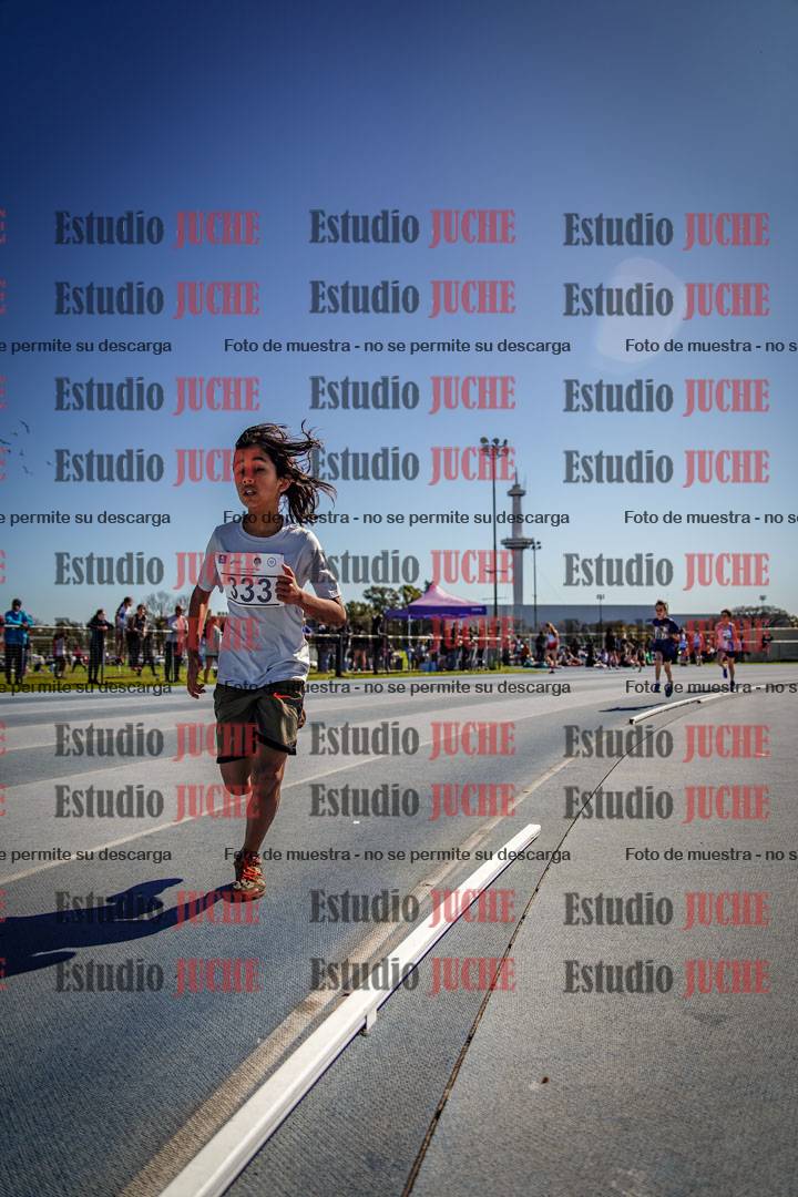 Fotos de los 1000 m llanos de varones