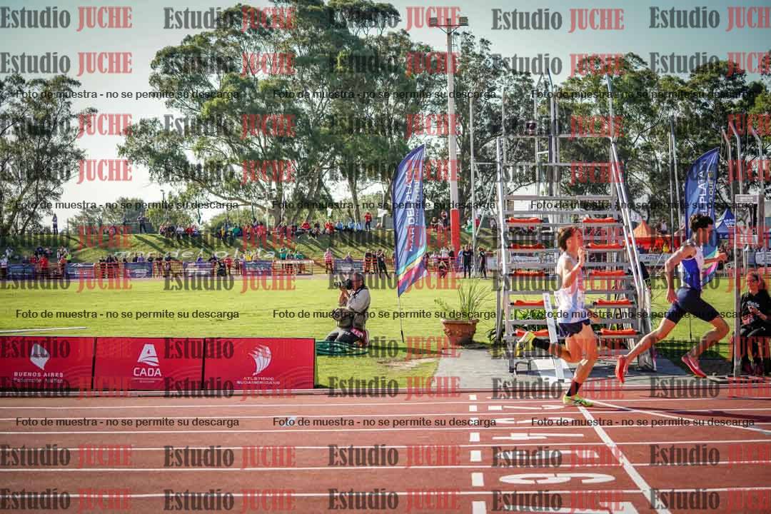 Fotos de los 1500 m llanos de varones