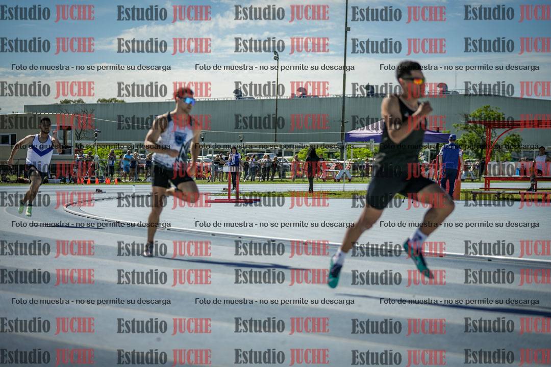 Fotos de los 400 m llanos de varones