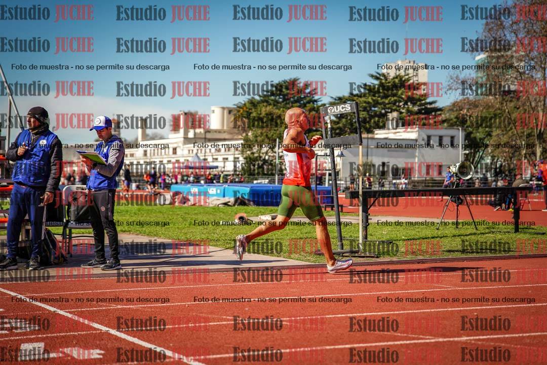 Fotos de los 800 m llanos de varones