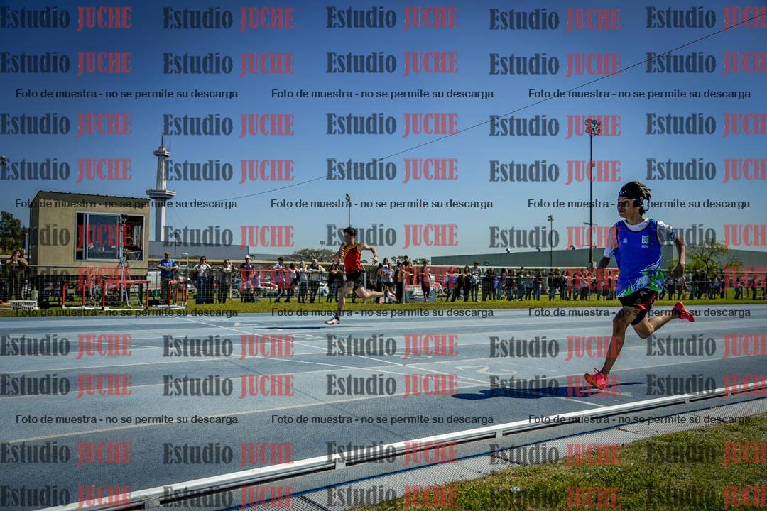 Fotos de los 100 m llanos de varones