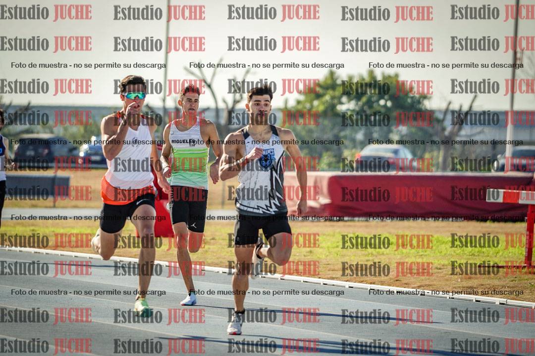 Fotos de los 400 m llanos de varones