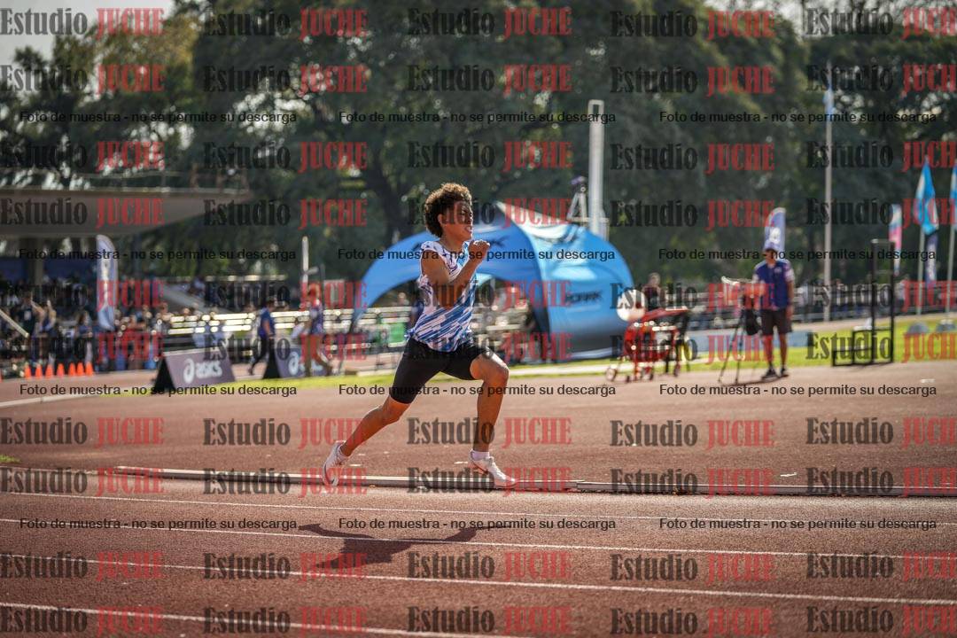 Fotos de los 400 m llanos de varones