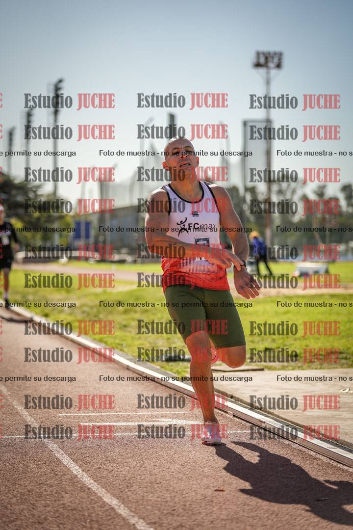 Fotos de los 800 m llanos de varones