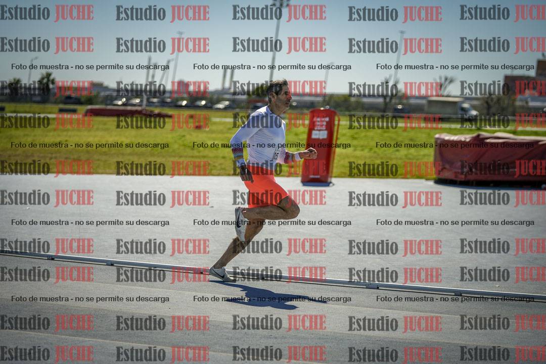 Fotos de los 800 m llanos de varones