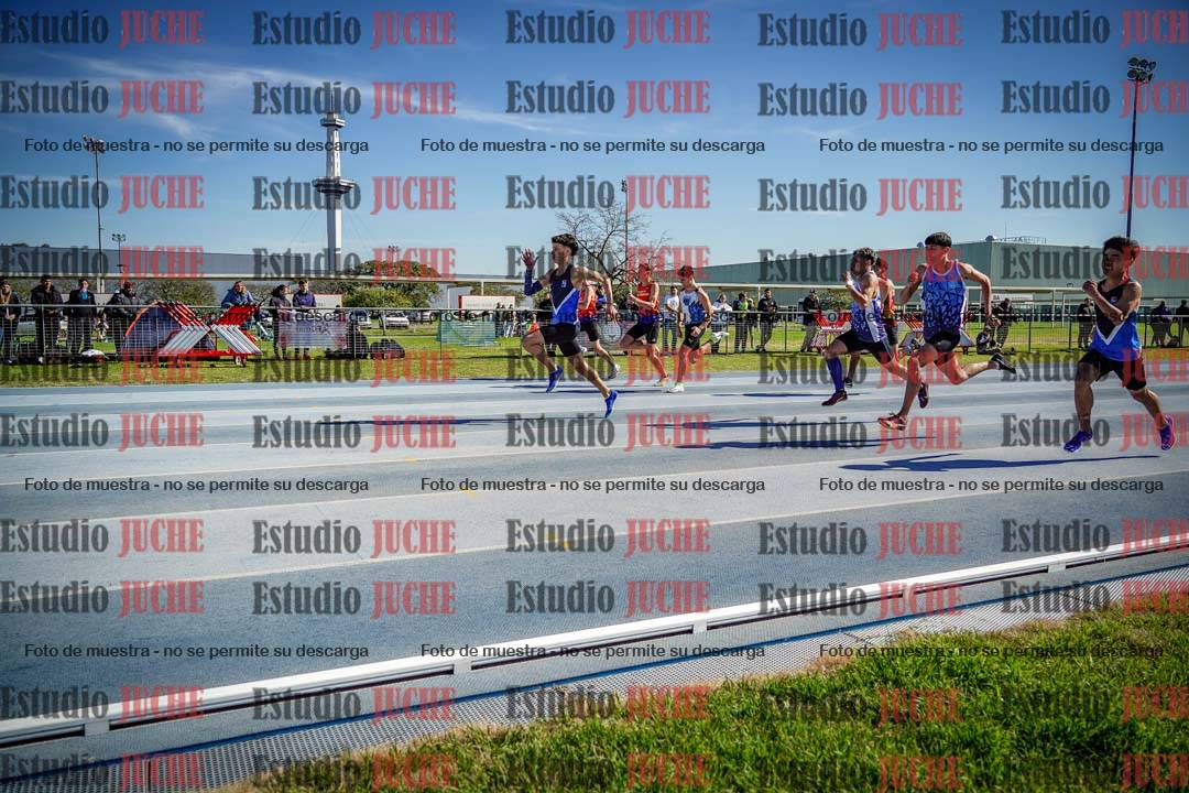 Fotos de los 100 m llanos de varones