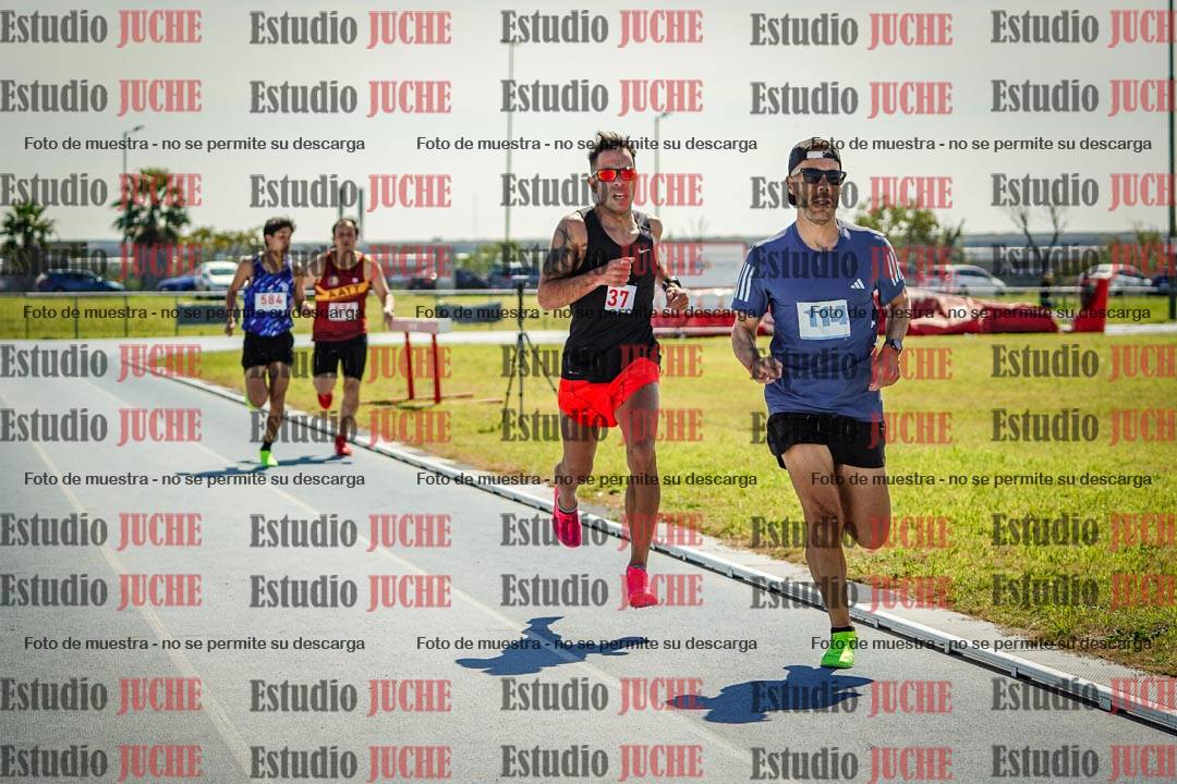 Fotos de los 800 m llanos de varones