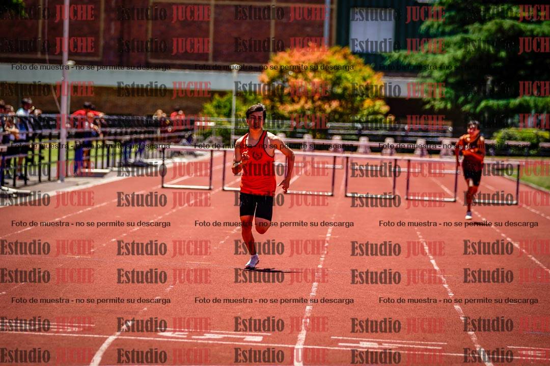 Fotos de los 400 m con vallas de varones