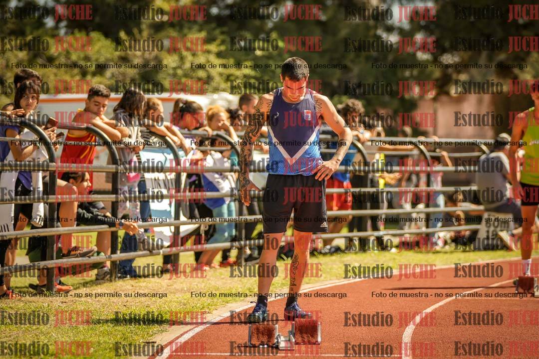 Fotos de los 400 m llanos de varones