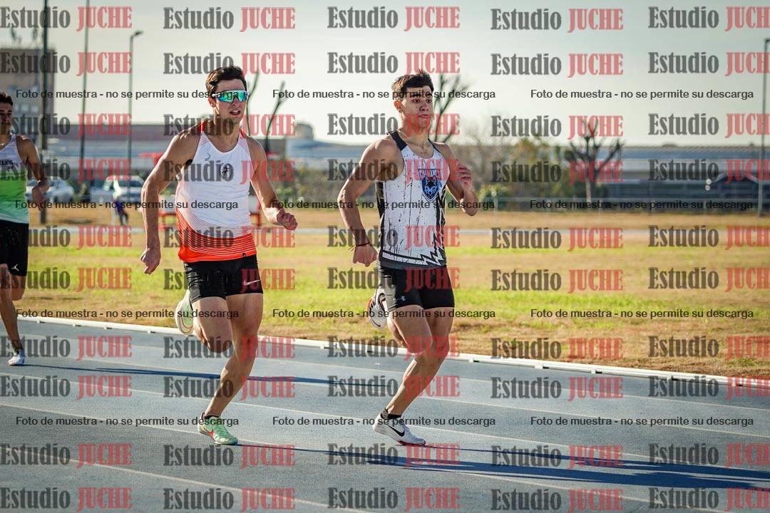 Fotos de los 400 m llanos de varones