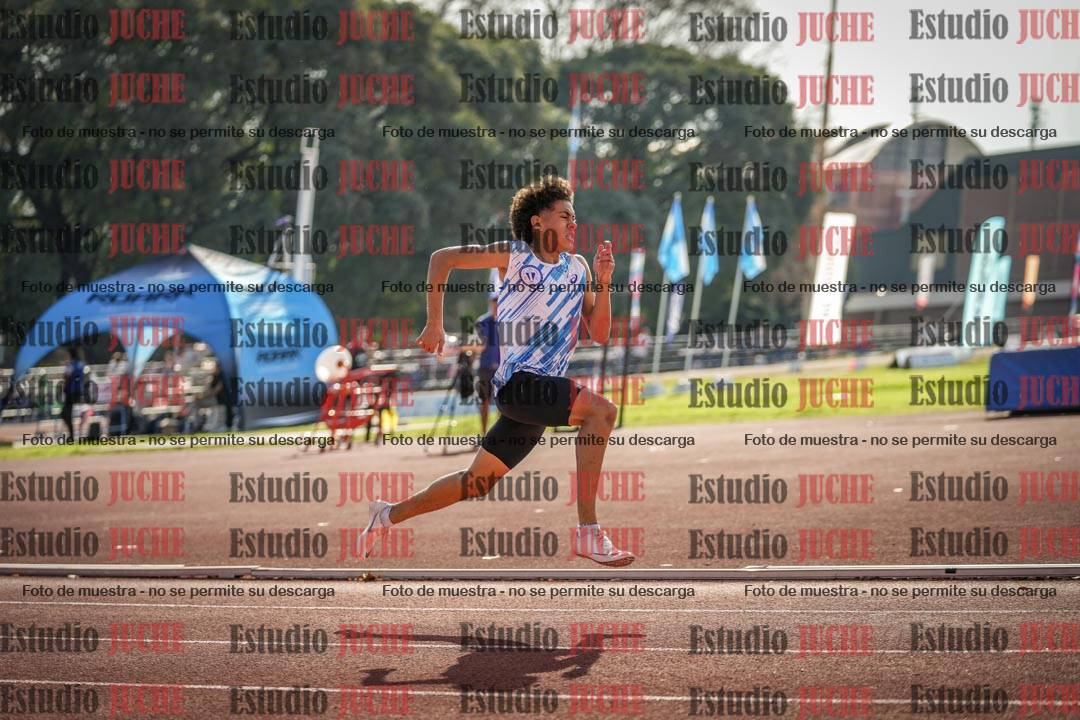 Fotos de los 400 m llanos de varones