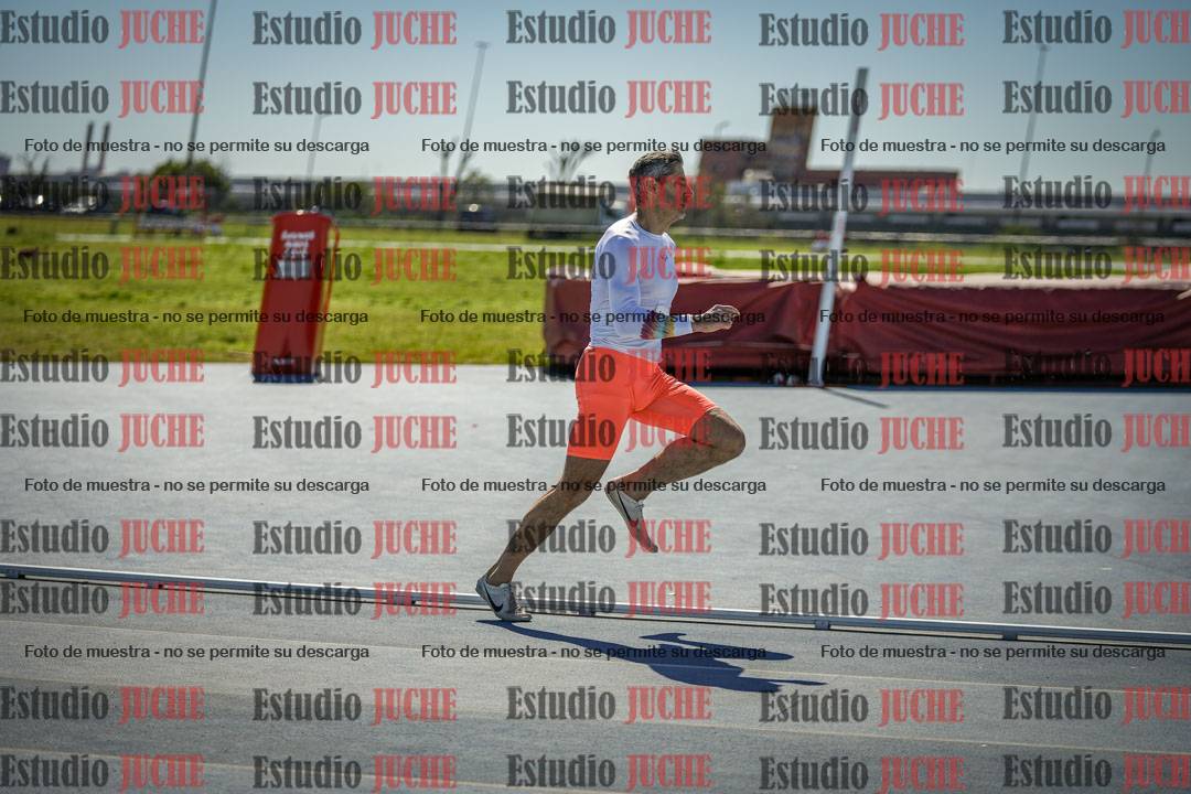 Fotos de los 800 m llanos de varones